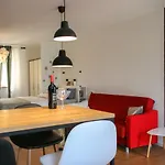 Pretty Little Thing Called Biska Apartman *