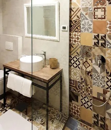 Daire Pretty Little Thing Called Biska *