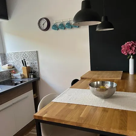Pretty Little Thing Called Biska Apartment