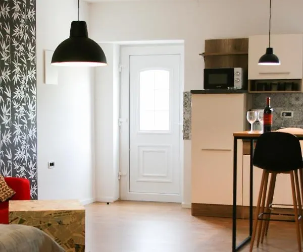 Apartman Pretty Little Thing Called Biska *